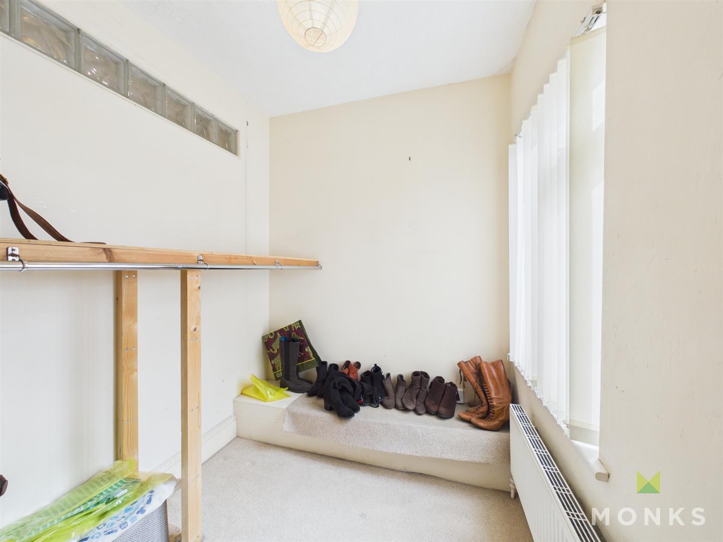 44 Liverpool Road, Oswestry, SY11 1NN For Sale